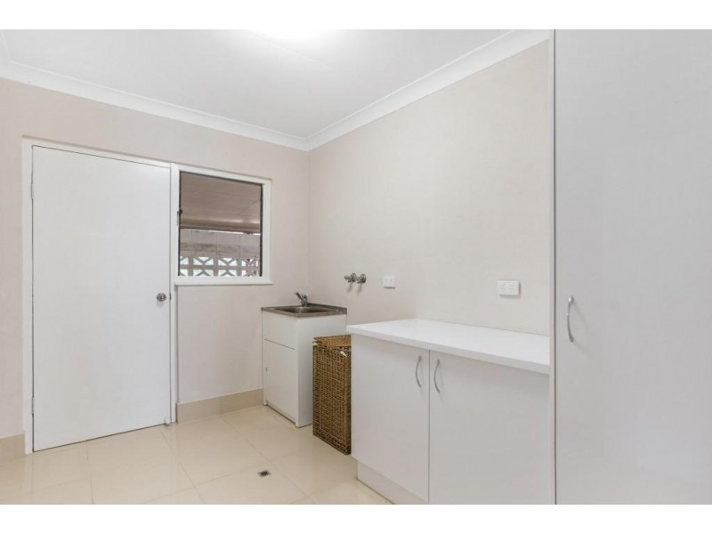 35 Casella Street, Earlville QLD 4870