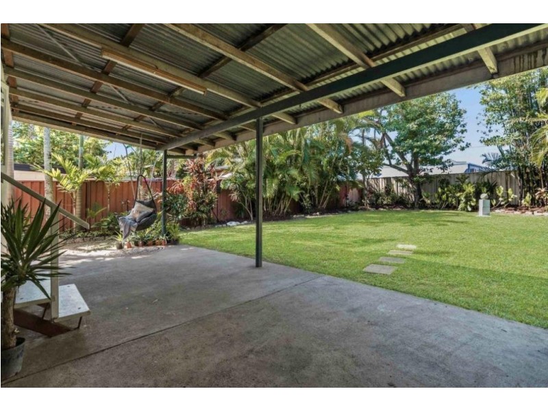 35 Casella Street, Earlville QLD 4870