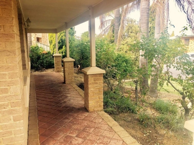 6 Engadine Way, Duncraig WA 6023