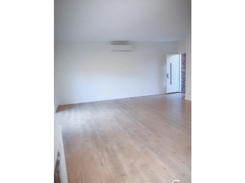 2/49 Ivanhoe Avenue, St Albans VIC 3021