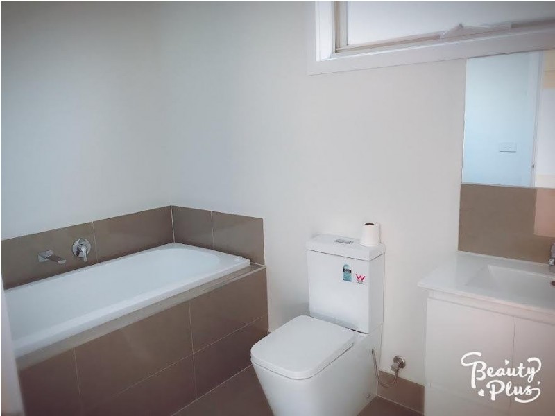 2/49 Ivanhoe Avenue, St Albans VIC 3021