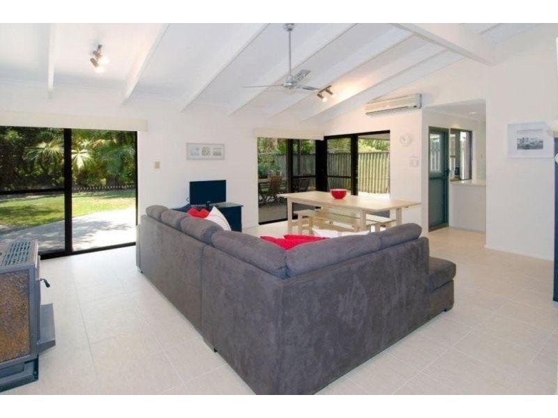 423 Oceanic Drive, Wurtulla QLD 4575