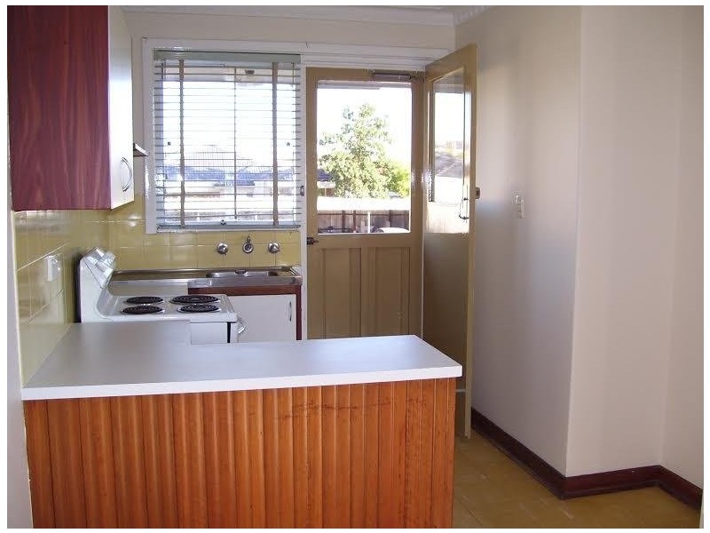 2/294 McDonald Street, Yokine WA 6060