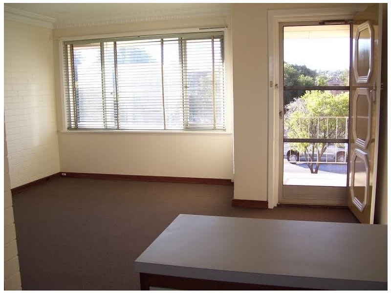 2/294 McDonald Street, Yokine WA 6060