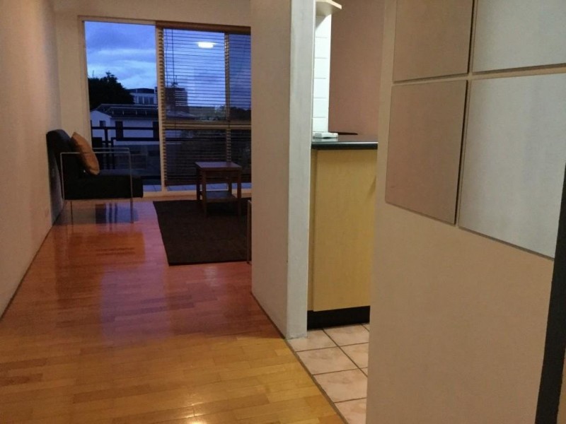 76 Gladstone Road, Highgate Hill QLD 4101
