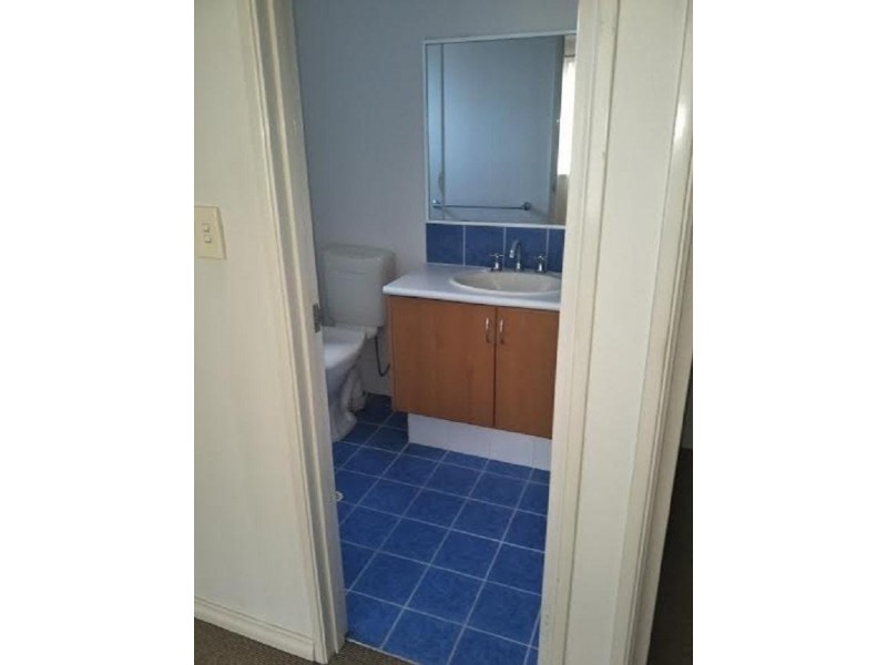 11B Leeder Street, Glendalough WA 6016