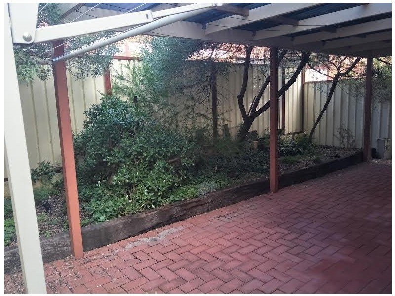 11B Leeder Street, Glendalough WA 6016