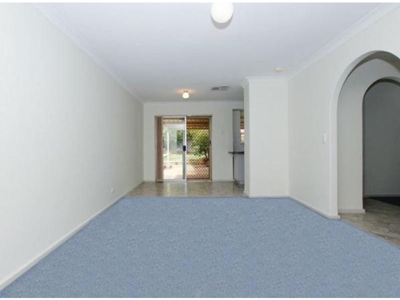 32 Lincoln Road, Forrestfield WA 6058