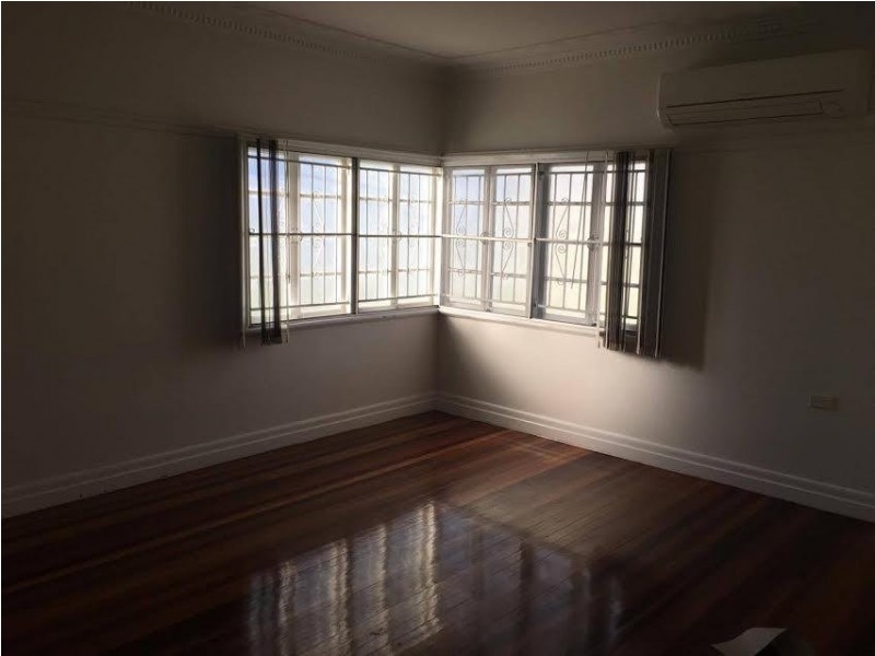 324 Rode Road, Wavell Heights QLD 4012