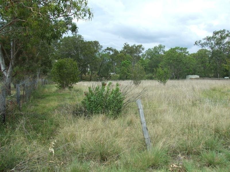 14 Clarence Street, Cooyar QLD 4402