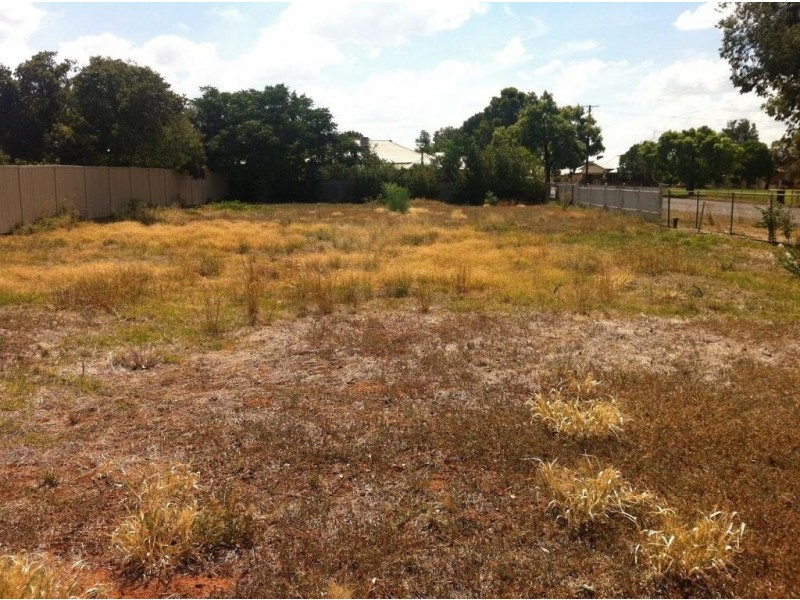 28 Lynch Street, Parkes NSW 2870