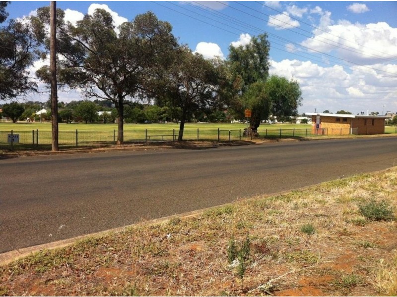 28 Lynch Street, Parkes NSW 2870