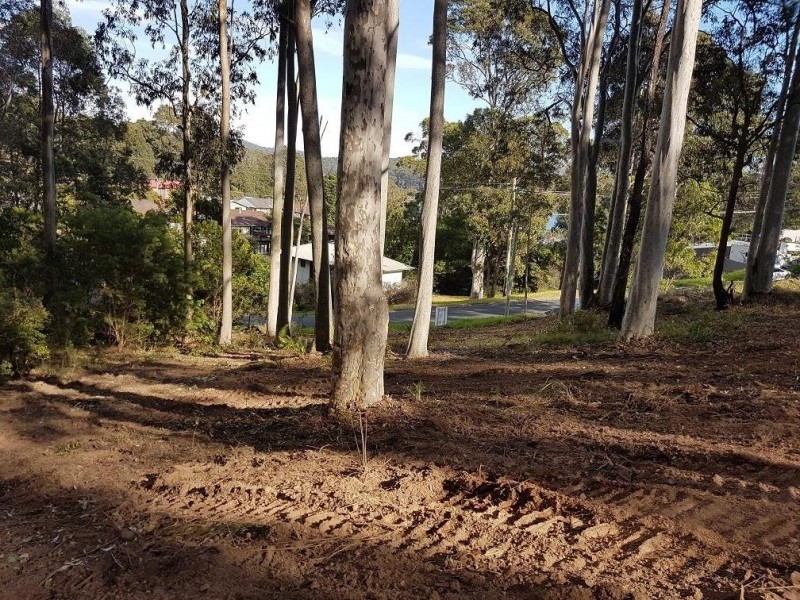 * Gareth Avenue, Narooma NSW 2546