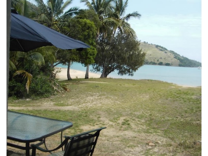 * St. Bees Island, Whitsundays QLD 4802