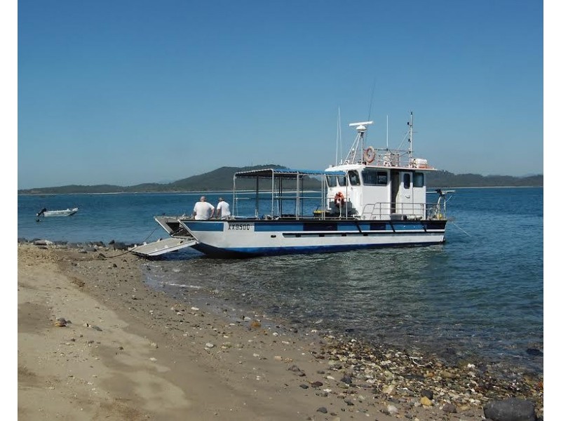 * St. Bees Island, Whitsundays QLD 4802