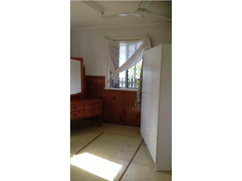35 Neils Street, Pialba QLD 4655