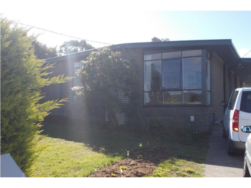 41 Crystal Downs Drive, Blackmans Bay TAS 7052