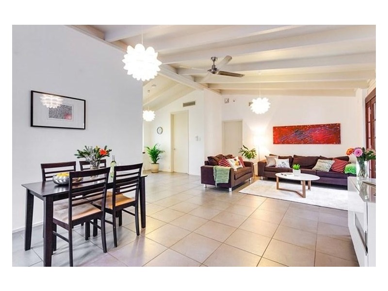 33 Jervois, Dianella WA 6059