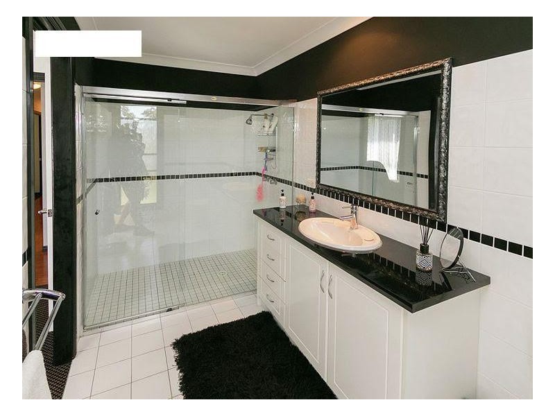 2 Tree View Road, Toogoom QLD 4655