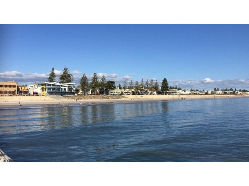 2/252 Seaview Road, Henley Beach SA 5022