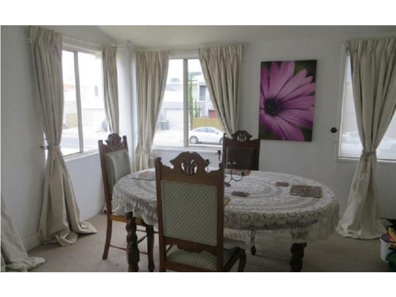 2/252 Seaview Road, Henley Beach SA 5022