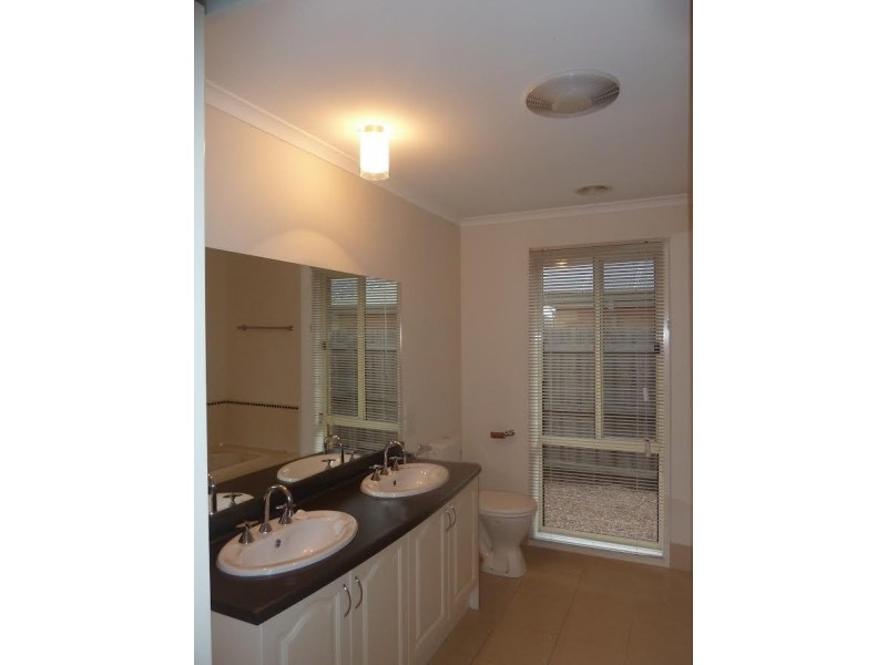 14 The Granary, Sunbury VIC 3429