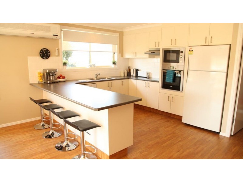 66 Amana Circuit, Orange NSW 2800