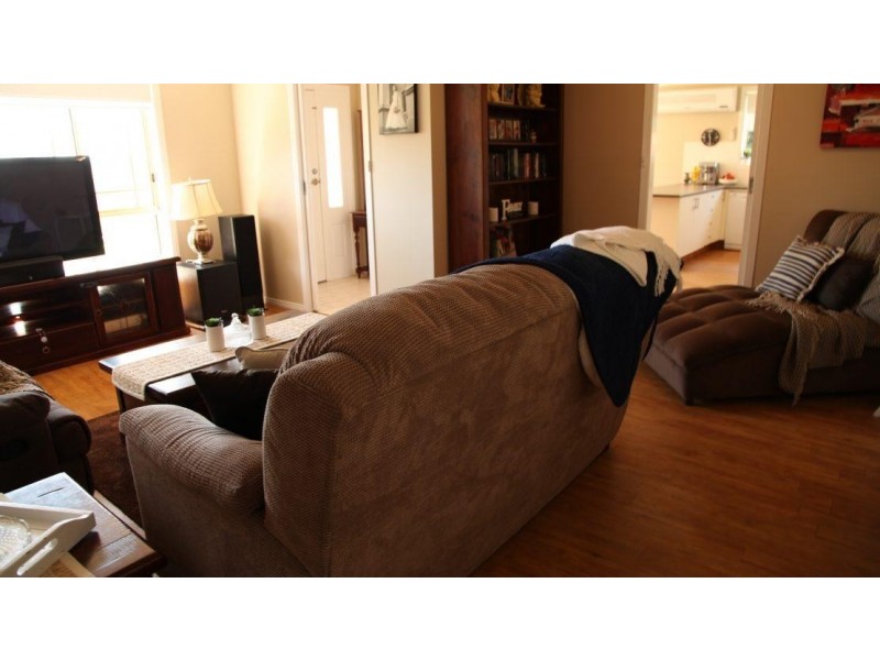 66 Amana Circuit, Orange NSW 2800