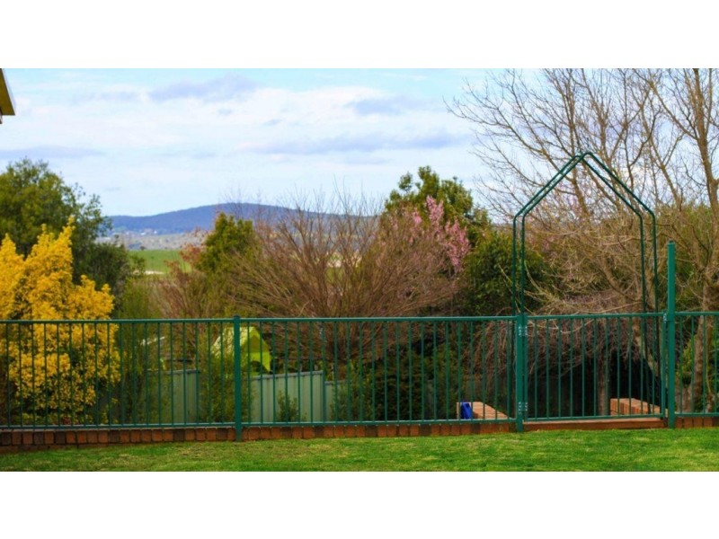 66 Amana Circuit, Orange NSW 2800