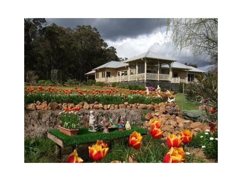 69 Roberts Road, Nannup WA 6275