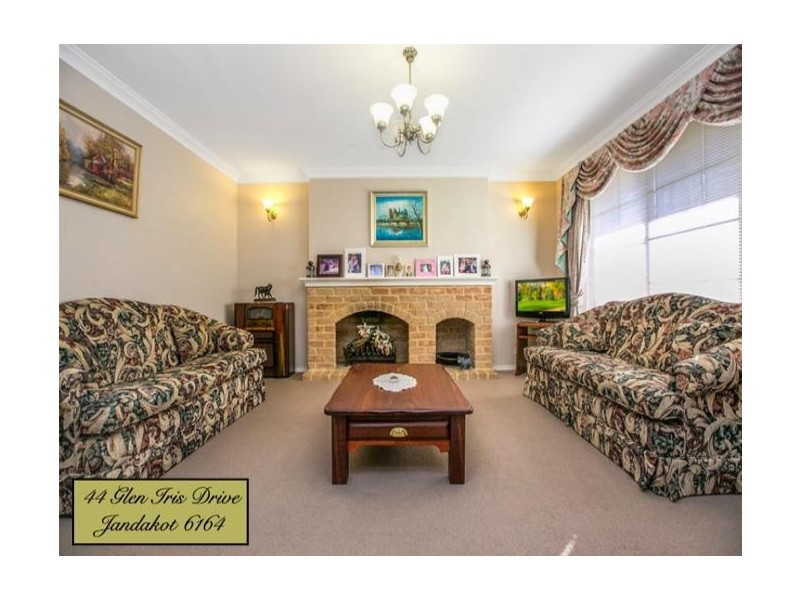 44 Glen Iris Drive, Jandakot WA 6164