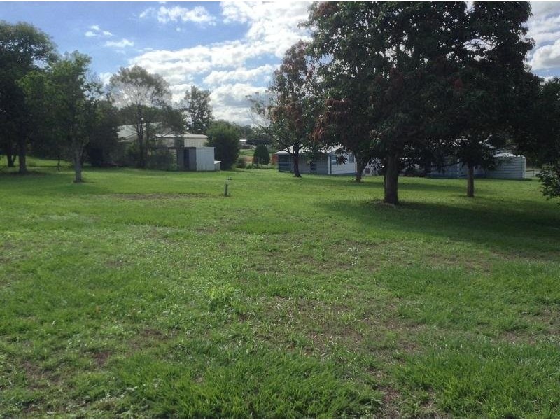 8 – 10 Inman Street, Tiaro QLD 4650