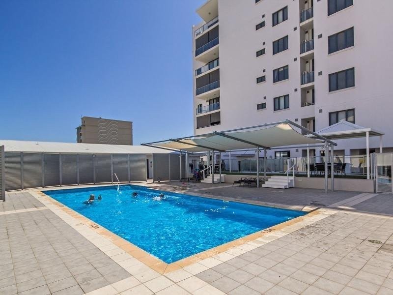 17 Rockingham Beach Road, Rockingham WA 6168