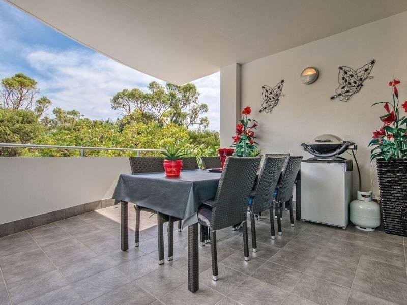 17 Rockingham Beach Road, Rockingham WA 6168