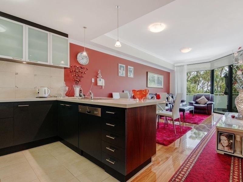 17 Rockingham Beach Road, Rockingham WA 6168