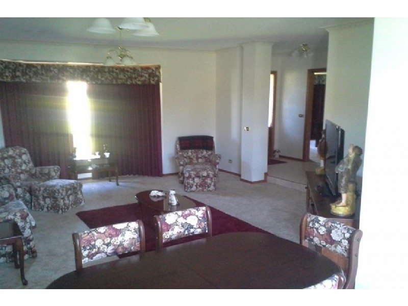 102 Bogong Avenue, Invermay Park VIC 3350