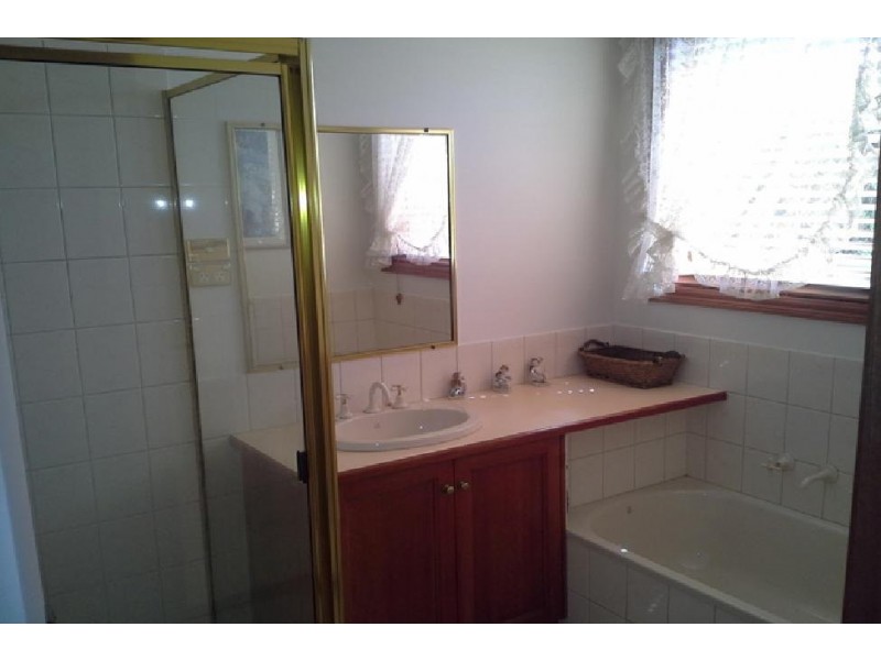 102 Bogong Avenue, Invermay Park VIC 3350