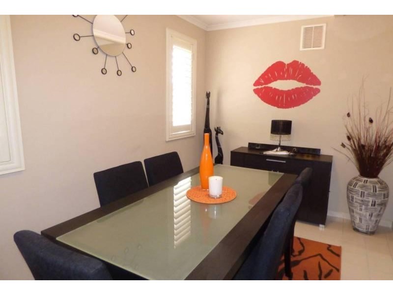 203/597 Kalamunda Road, High Wycombe WA 6057