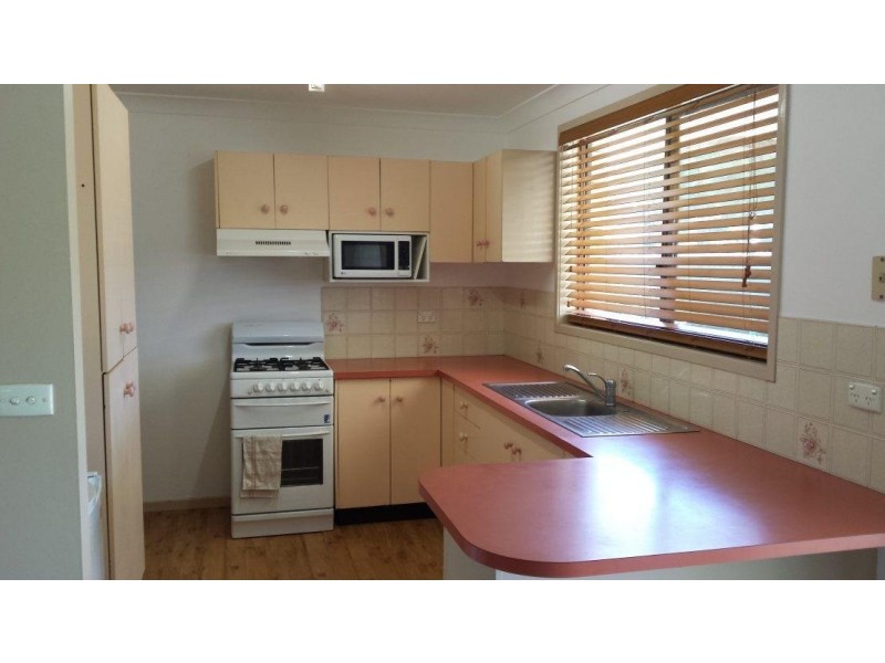 12 Welchman Street, Dubbo NSW 2830