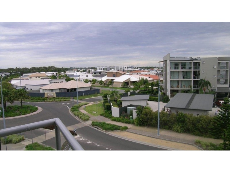 51/10 Grand Parade, Kawana Island QLD 4575