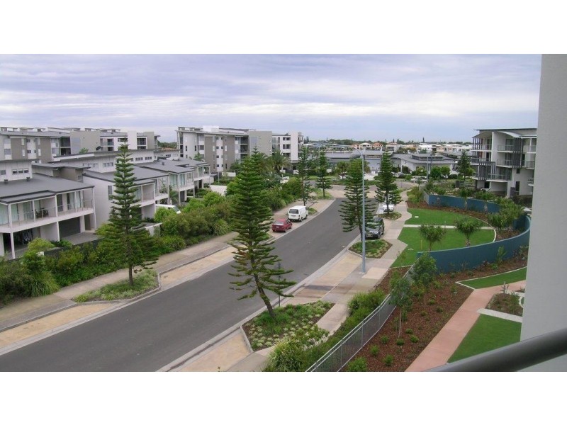 51/10 Grand Parade, Kawana Island QLD 4575