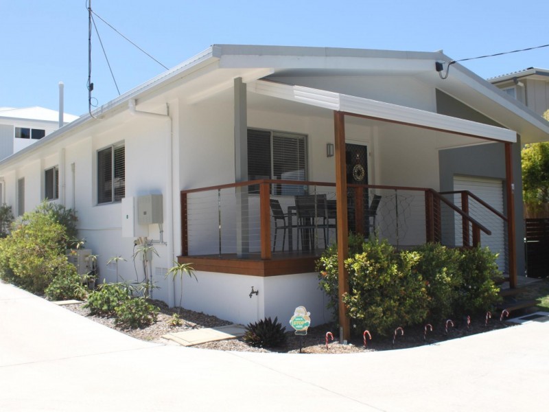 11A Orsova Terrace, Caloundra QLD 4551
