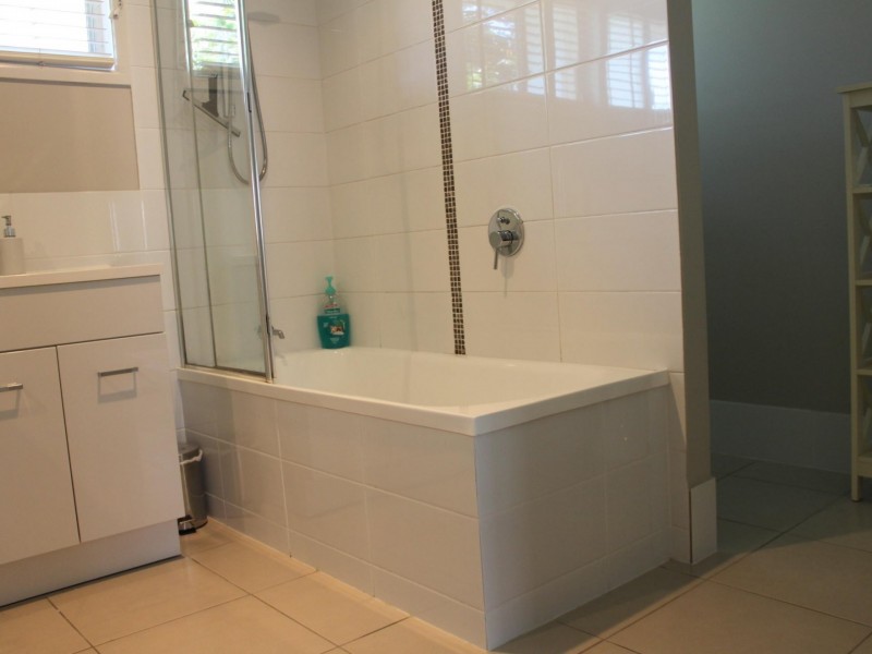 11A Orsova Terrace, Caloundra QLD 4551