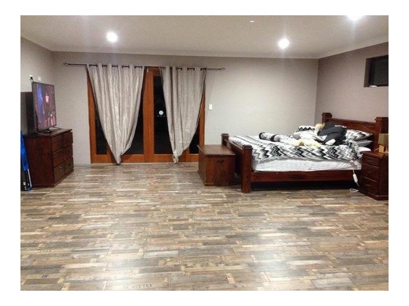 218 Holyoake Road, Dwellingup WA 6213