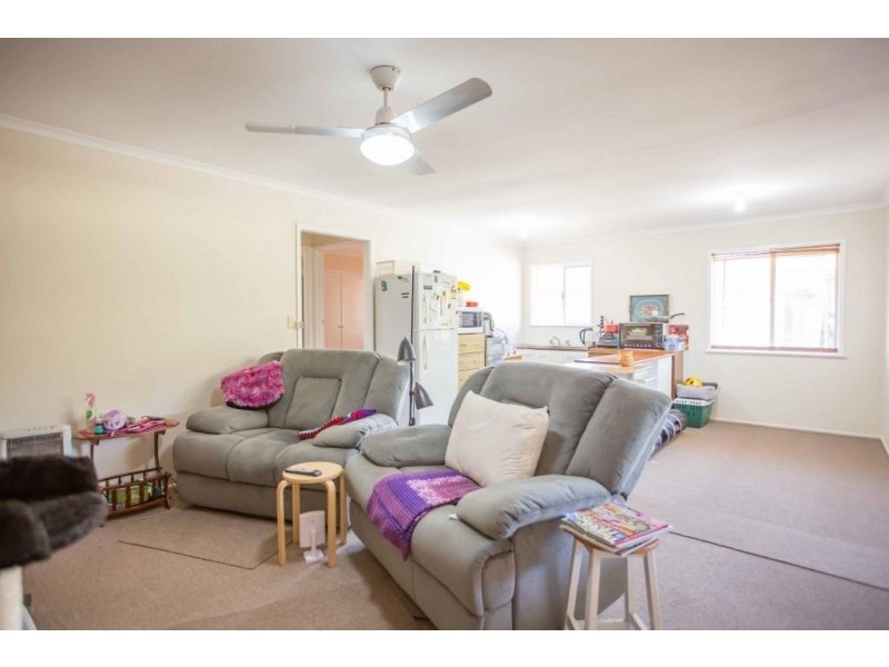 16 Bourke Street, Brassall QLD 4305