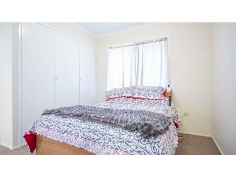 16 Bourke Street, Brassall QLD 4305