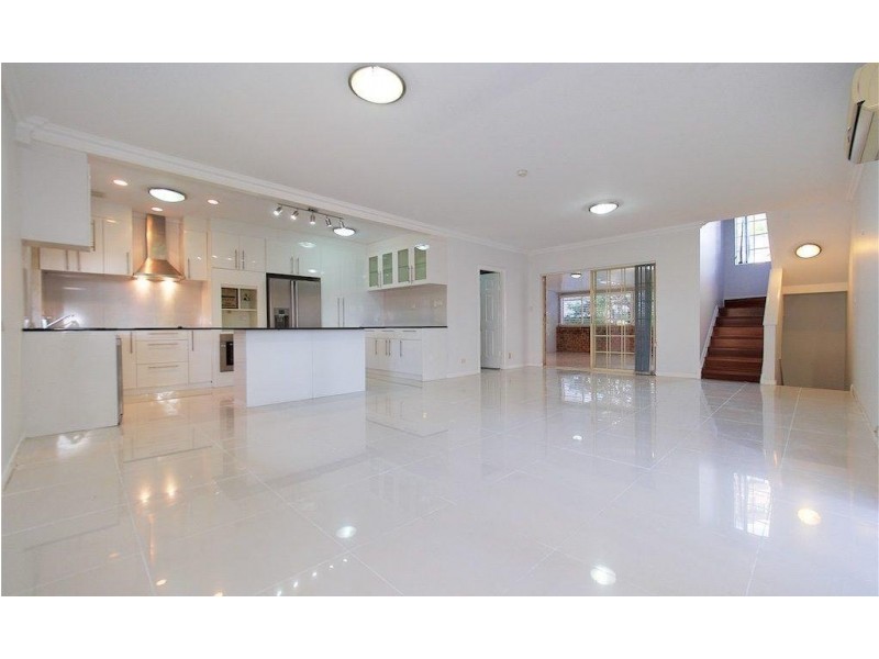 57 Gladstone Road, Highgate Hill QLD 4101