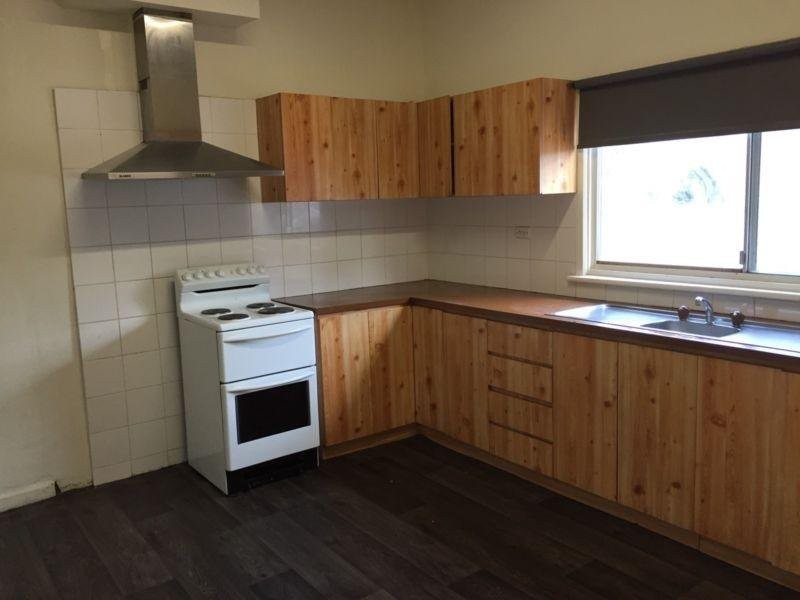 * Wroxton Street, Midland WA 6056