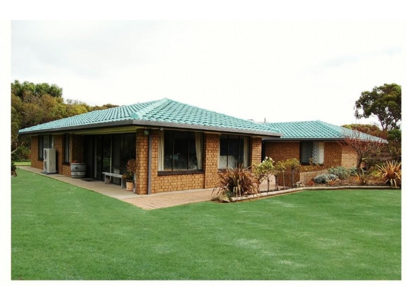 8817 Southern Ports Highway, Beachport SA 5280