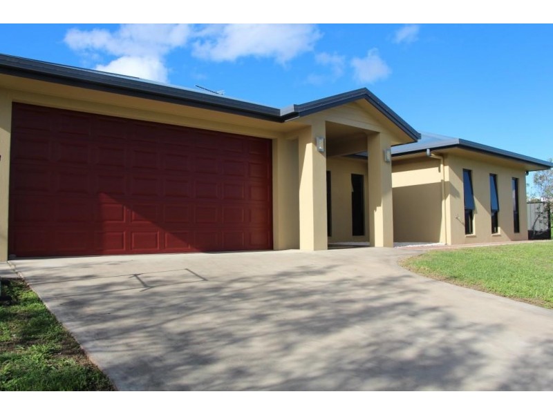 8 Peluchetti Place, Mareeba QLD 4880